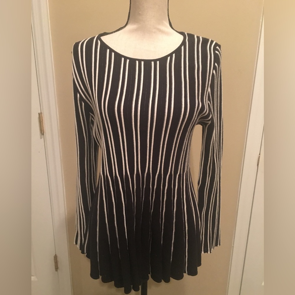 SKYE’S THE LIMIT Black and white strip sweater